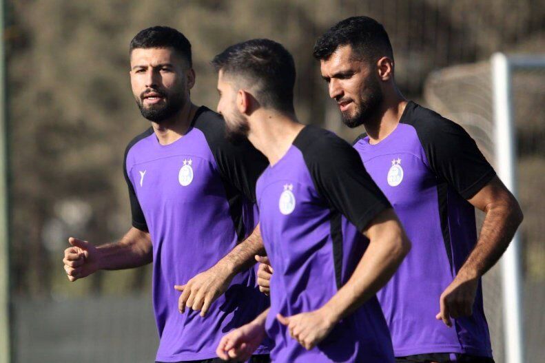 احتمال حضور ۲ بازیکن استقلال برابر هوادار!