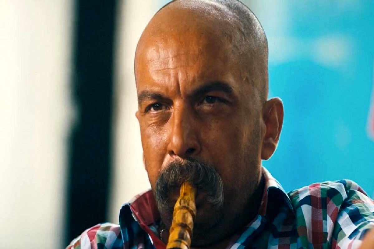  عکس پراحساسِ عباس جمشیدی‌فر در آغوش پدرش