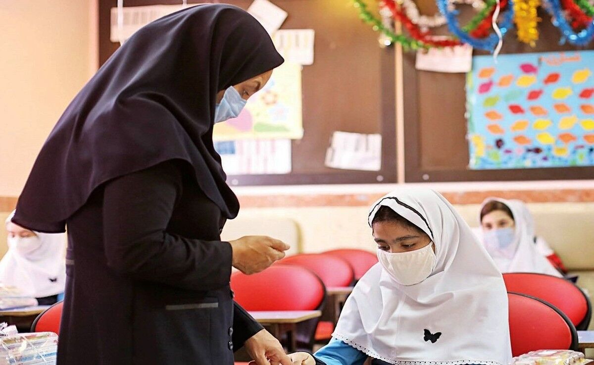 جزئیات افزایش حقوق معلمان با اجرای قانون رتبه‌بندی از شهریور 1401