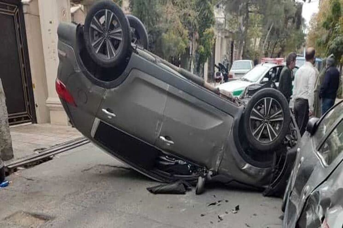 ملق عجیب خودرو اسپورتیج در یکی از خیابان‎های تهران! +عکس