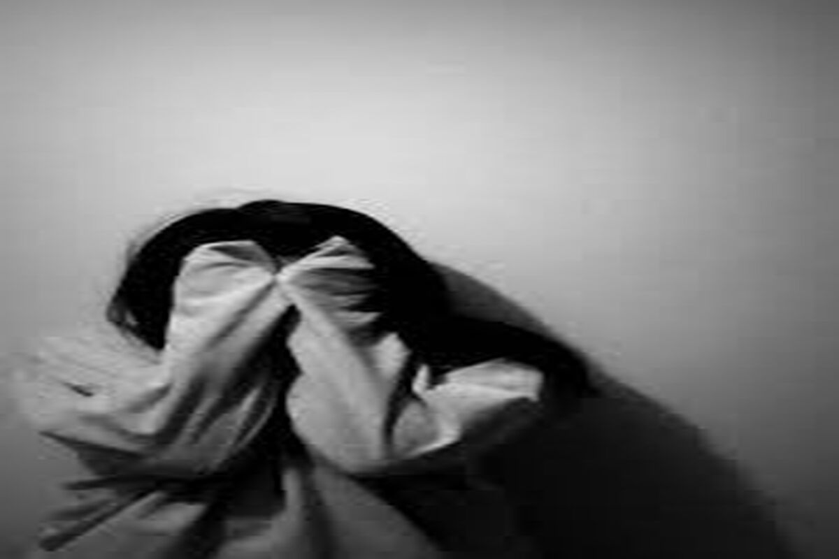 شکنجه های وحشتناک و باورنکردنی دختر بی گناه توسط ناپدری!