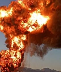 لحظه انفجار پالایشگاه گرمسار + ببینید