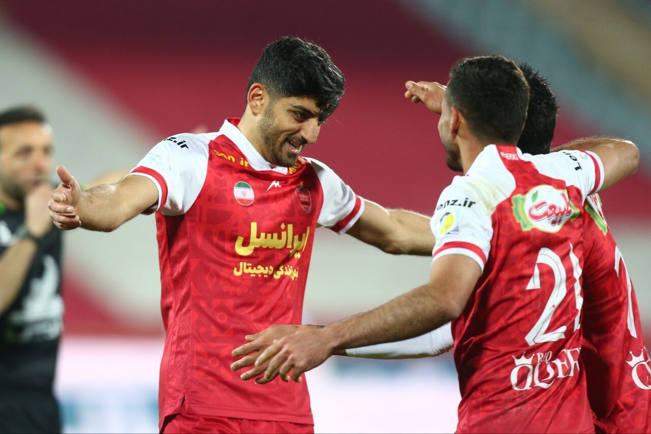 خبر بد برای سرخپوشان/ ستاره پرسپولیس سازجدایی کوک کرد 