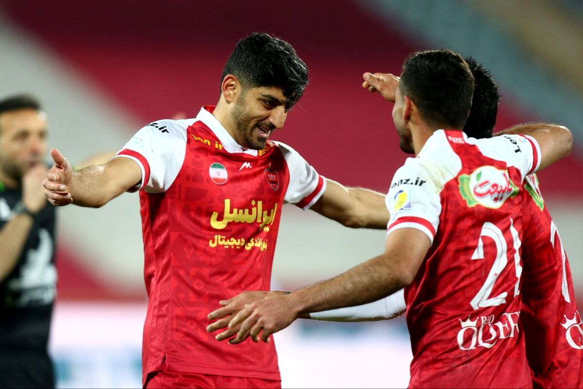 خبر بد برای سرخپوشان/ ستاره پرسپولیس سازجدایی کوک کرد 
