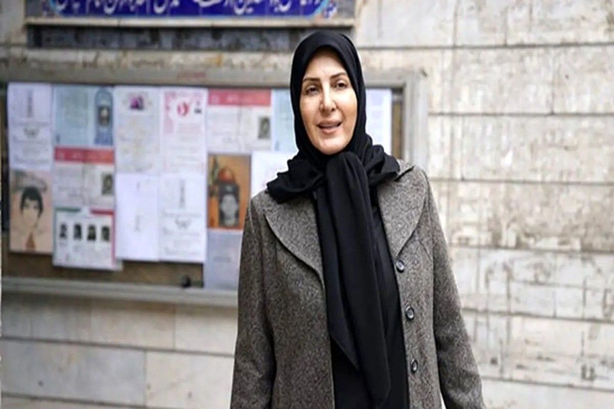 فاطمه گودرزی در کنار نوهها و عروسش!