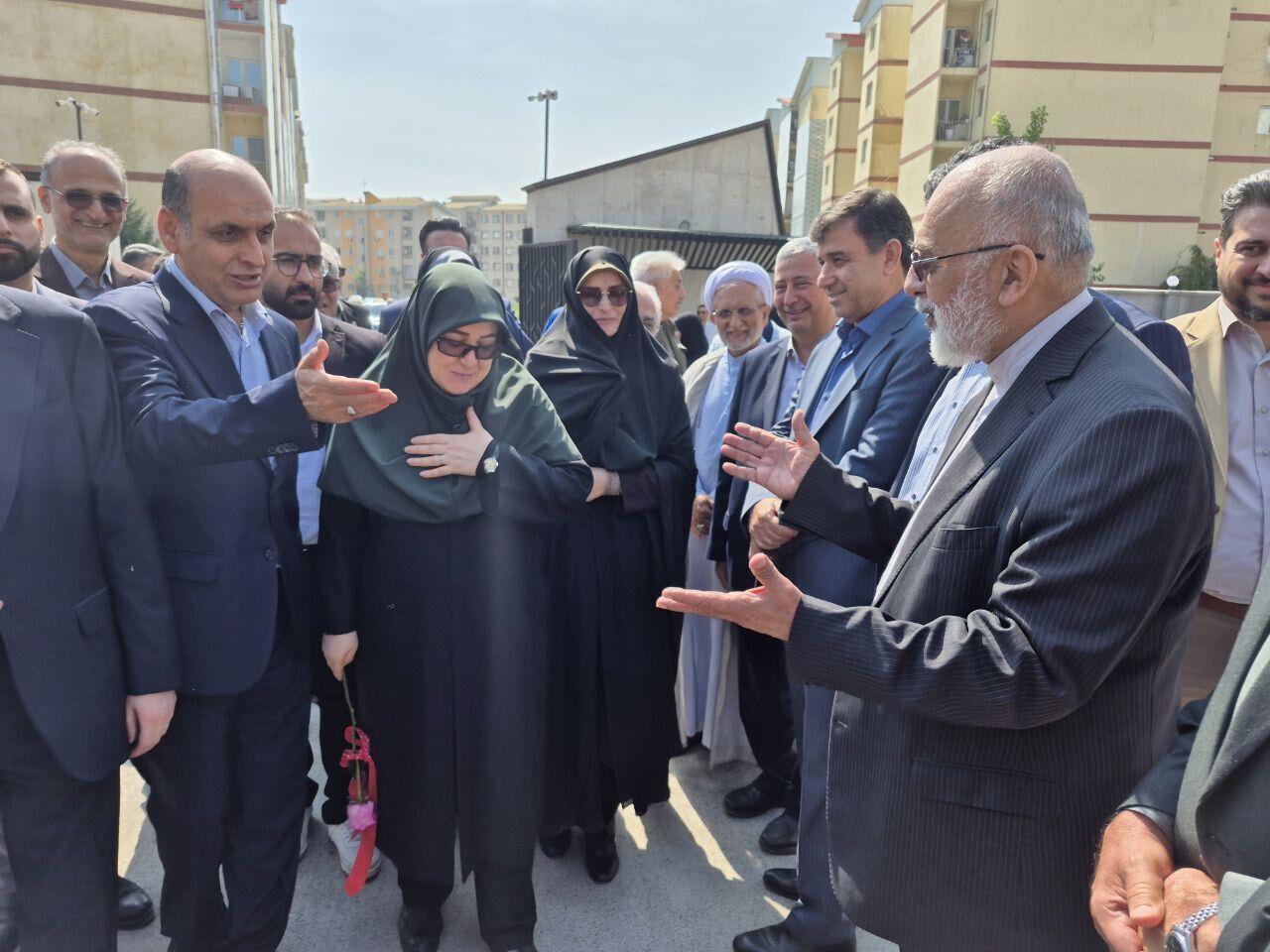 افتتاح یک مدرسه خیّرساز در رشت با حضور سخنگوی دولت