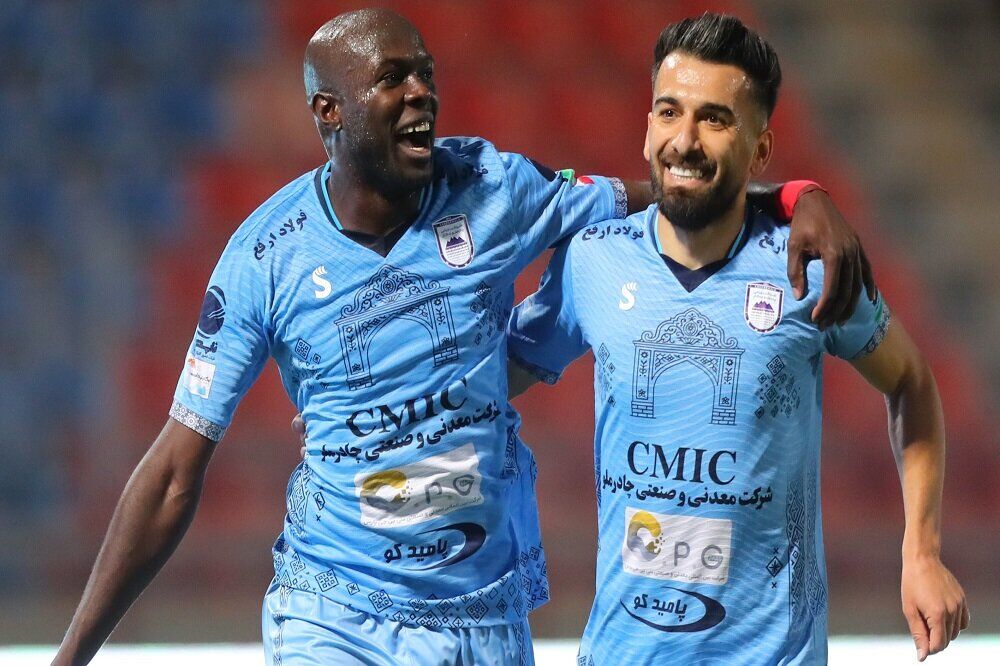 رنی بوبو: رویایم بازی برای پرسپولیس یا استقلال است