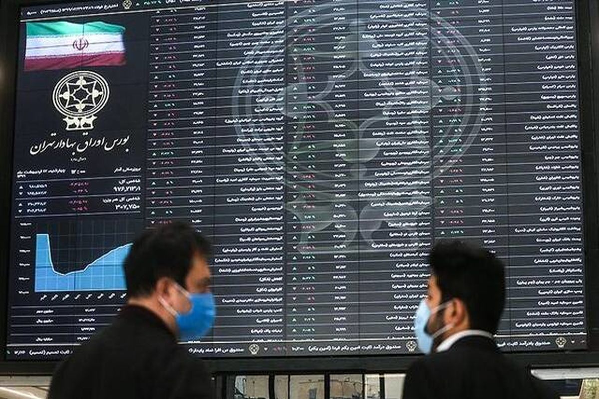 بورس هفته را با چراغ سبز آغاز کرد