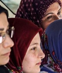 تفریح لاکچری سارای سریال پایتخت در کیش