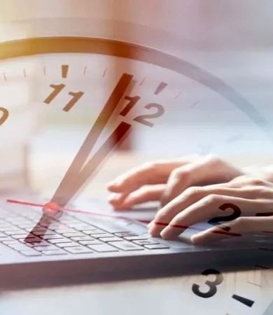 ساعت رسمی کشور تغییر کرد