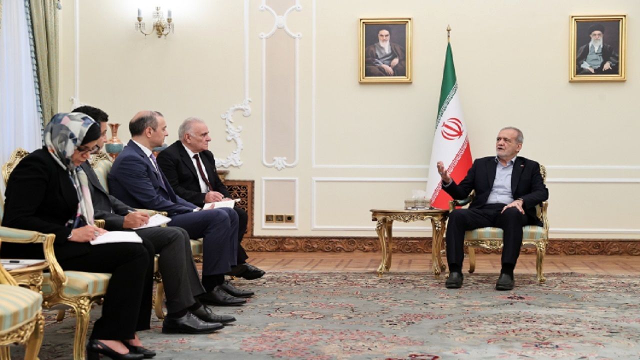 پزشکیان: هیچ قدرت خارجی نباید خللی در روابط دوستانه ایران و ارمنستان ایجاد کند