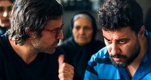 اولین عکس هومن سیدی و جواد عزتی در سریال وحشی منتشر شد