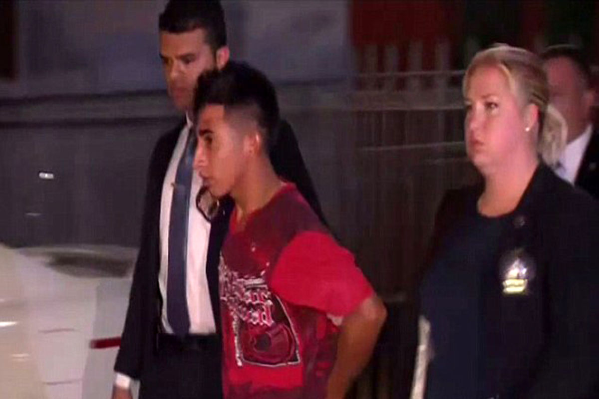 تجاوز گروهی 5 مرد عوضی به دختر دانشجو مقابل چشمان شوهرش