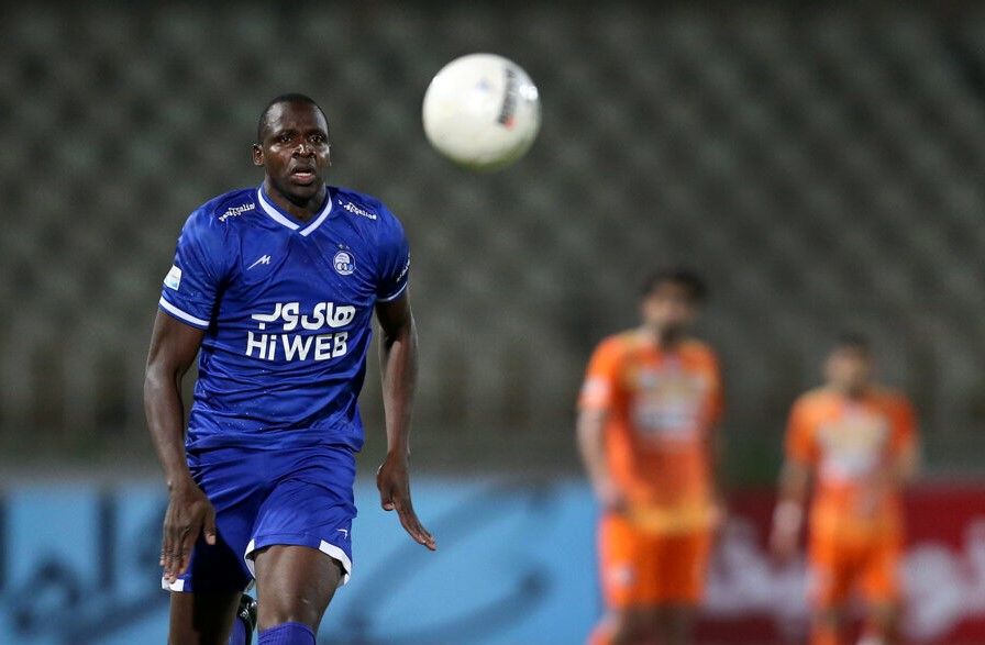 مهاجم سابق استقلال در حوالی پرسپولیس