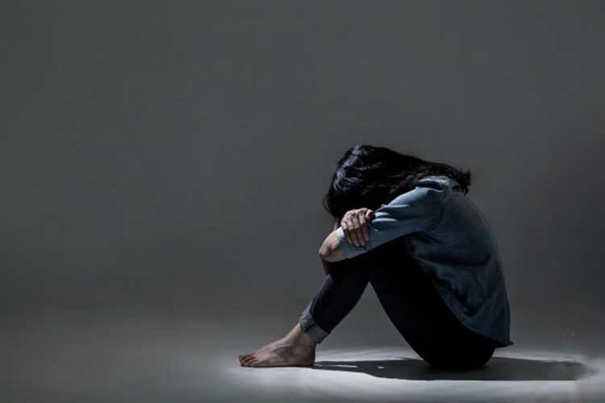 آیا نوجوان شما دچار افسردگی شده یا دمدمی مزاج است؟