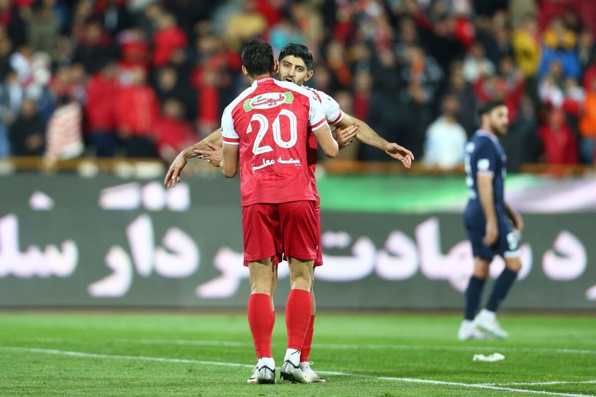 پرسپولیس به کل ازاین ستاره‌اش نا امید شد / عکس جدیدش لو رفت !