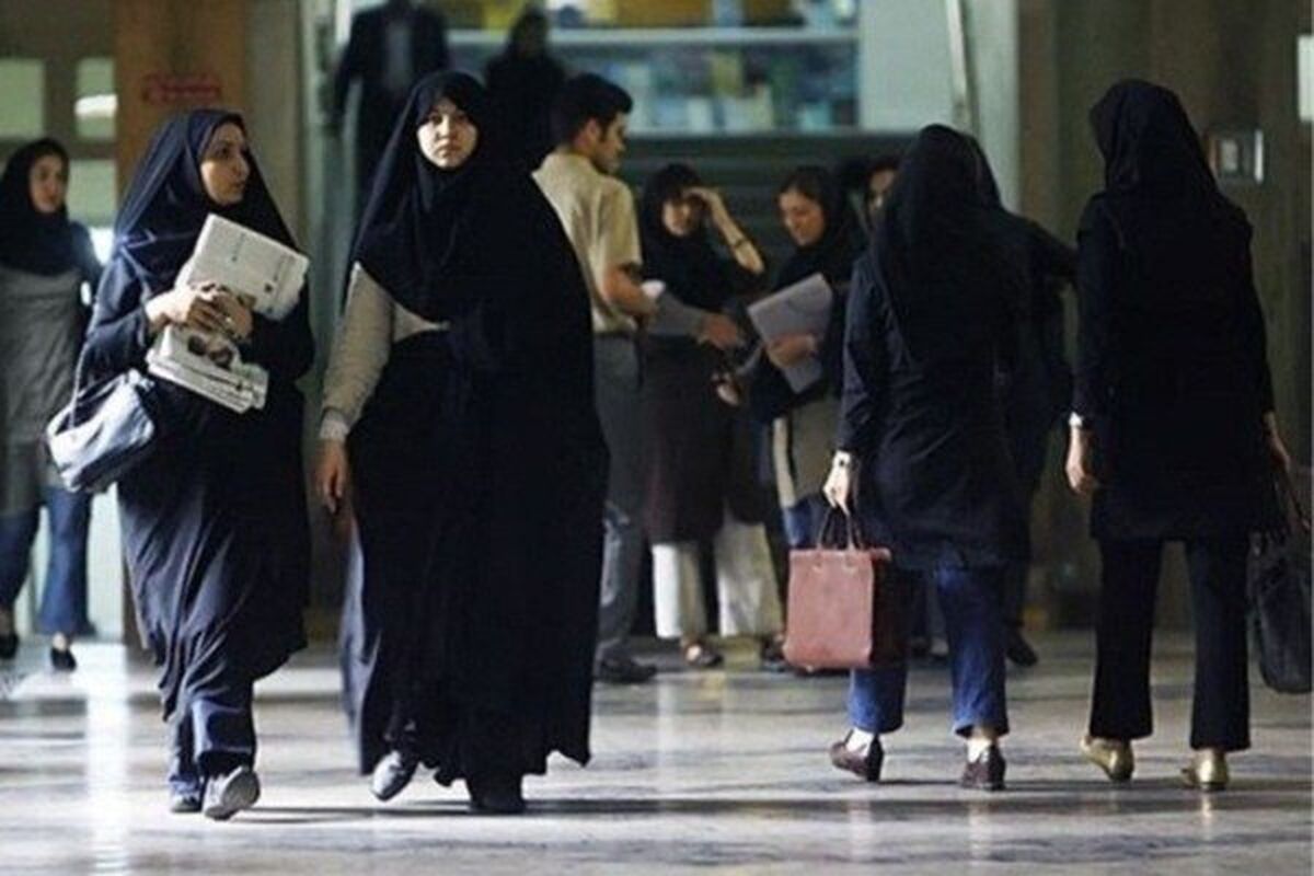 دبیری: به دنبال سخت‌گیری حجاب در کف جامعه نیستیم