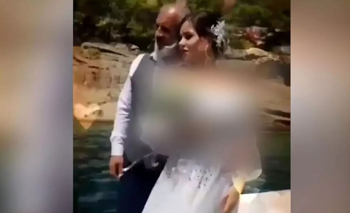 رفتار شرم آور داماد 70 ساله با عروس 18 ساله! / خانواده عروس از جلف بازی داماد خشمگین شدند + عکس