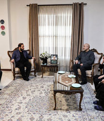 حضور قالیباف در منزل سرلشکر شهید غلامرضا محرابی