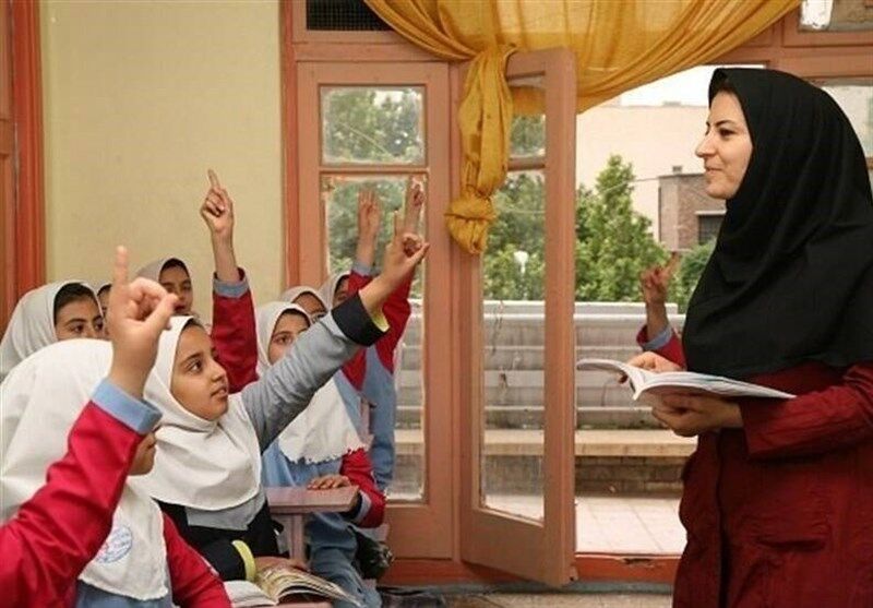 معلمان نقره داغ شدند | حق معلمان در رتبه بندی پایمال شد