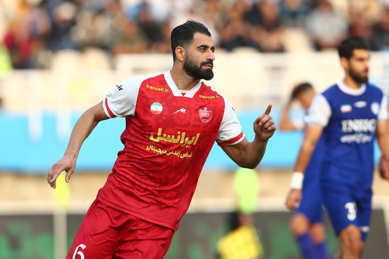 اتفاق ناگوار برای کنعانی زادگان؛ مدافع ملی پوش پرسپولیس سه هفته از میادین دور می شود