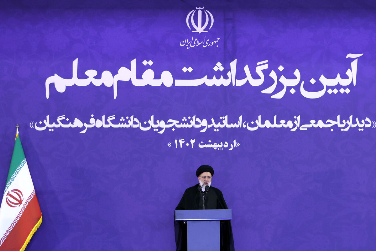 خبر خوش رئیسی درباره پرداخت معوقات معلمان