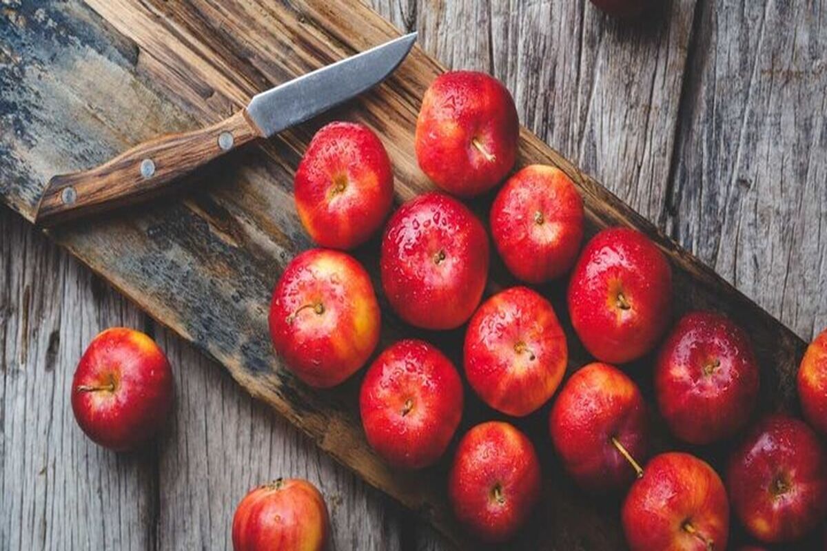 برای دفع چربی‌های اضافه بدن سیب را با این روش حتما بخورید!