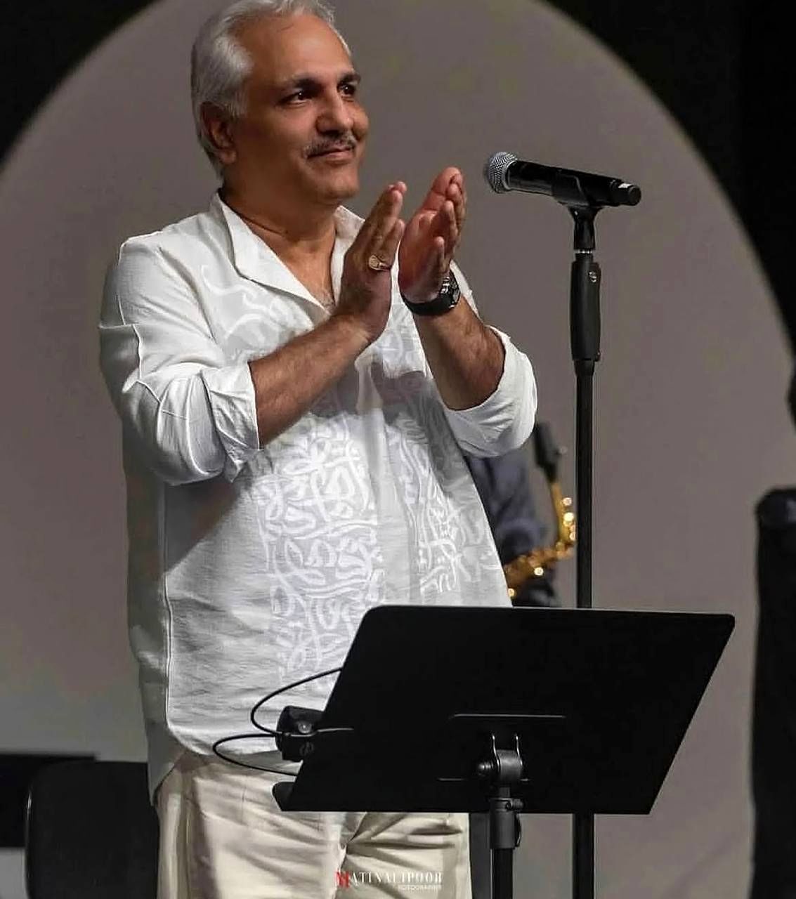 قاب زیرخاکی از حمیده خیرآبادی در کنار جمشید مشایخی و مدیری