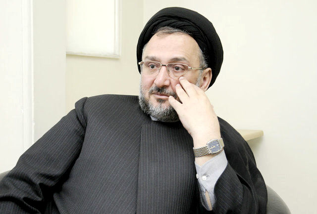 روحانی سرشناس تهدید به افشاگری کرد

