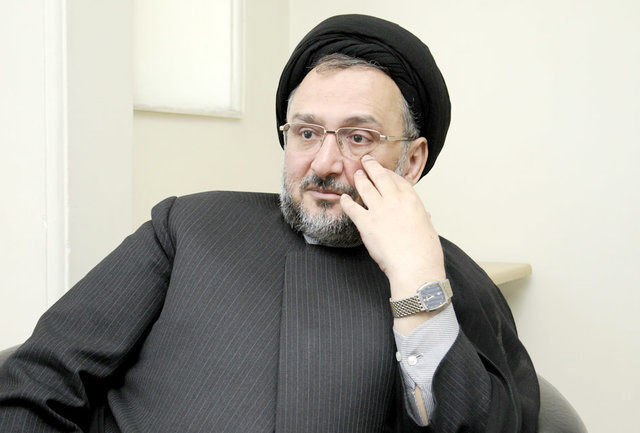 روحانی سرشناس تهدید به افشاگری کرد

