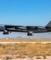 ورود B-52 های آمریکا به خاورمیانه