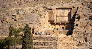 تصاویری جذاب از داخل آرامگاه داریوش کبیر