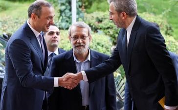 لاریجانی با ترامپ تماس گرفت؟