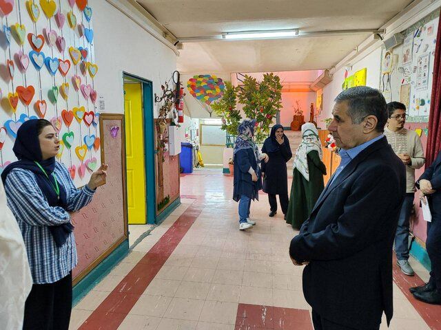 هیچ کودکی نباید به دلیل فقر از تحصیل محروم بماند