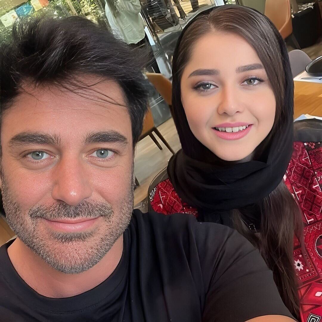 میز شام فوق لاکچری مادر گلزار برای تازه عروسش خبرساز شد +ببینید